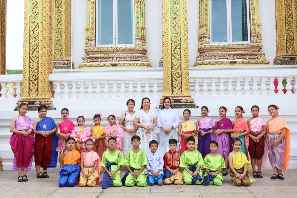 กิจกรรมแห่เทียนพรรษา เนื่องในวันอาสาฬหบูชาและวันเข้าพรรษา